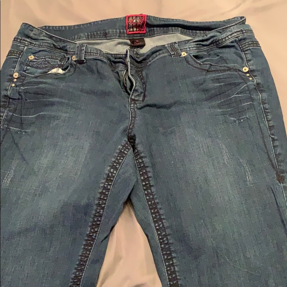 Torrid 22